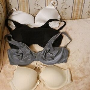 Vanity Fair Women's Bras - Black, Gray, Cream